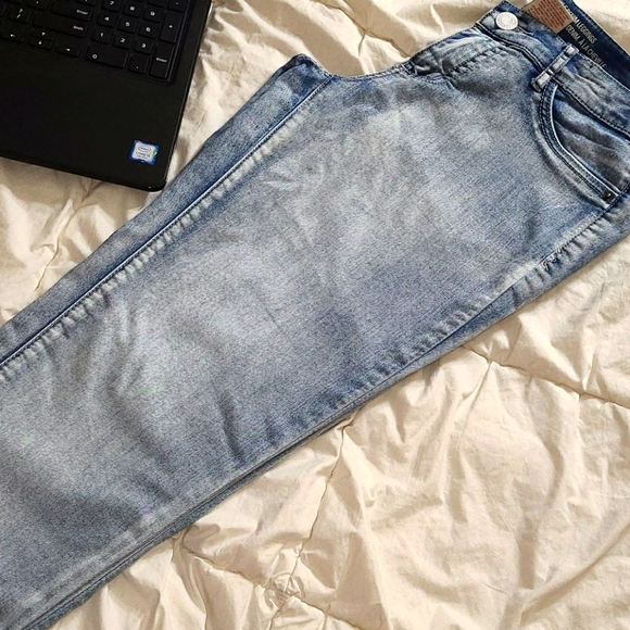 Jeans - Picture 3 of 3